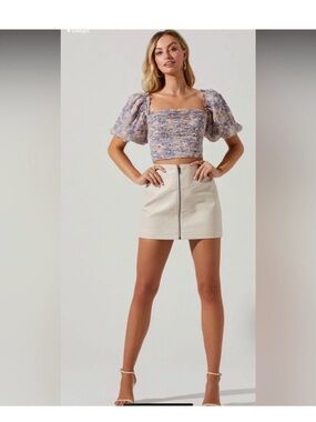 Astr Lavender Multi-Color Floral Puff Sleeve Cropped Top